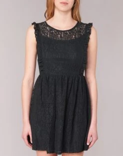 Betty London Glatos 11 Betty London Glatos -Betty London 5660850 500 D