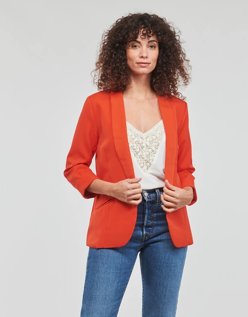 Betty London Ioupa 3 Betty London Ioupa