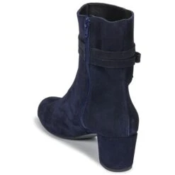 Betty London Jisabu -Betty London 8159485 500 E