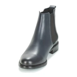 Betty London Nora 12 Betty London Nora -Betty London 8159527 500 C